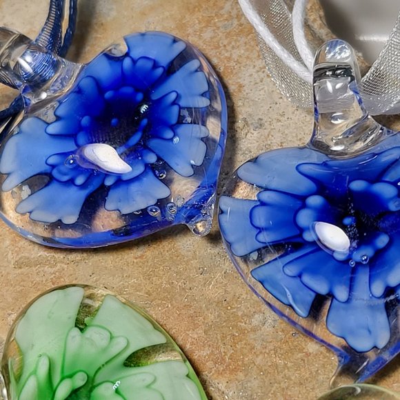 Handmade Murano Lampwork Glass Heart/Flower Pendant Necklace with Glow Flakes. - Picture 3 of 7